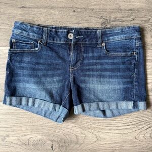 Aeropostale Blue Denim Rolled Hem Shorts - Size 9/10